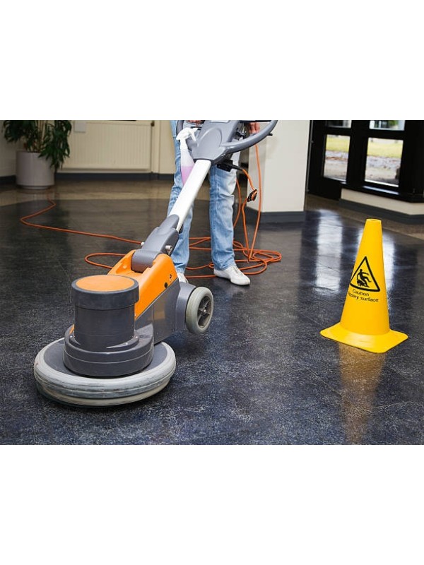 Floor Cleaning with Advanced Scrubbers